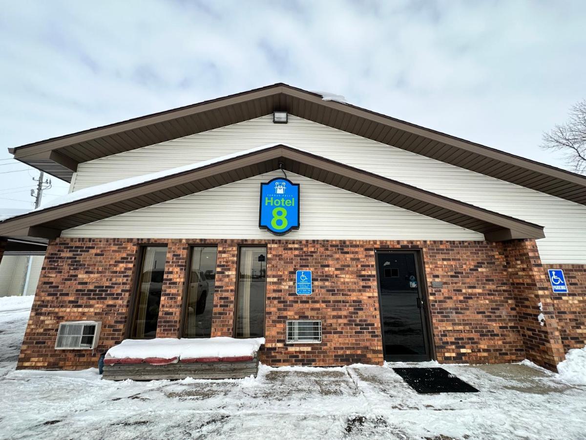 Hotel 8 Fergus Falls Esterno foto